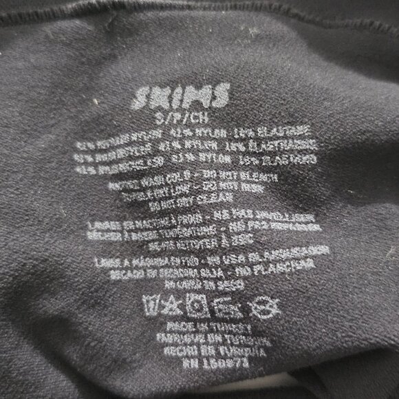 2/$50 SKIMS Onyx Seamless Sculpt Mid Thigh Shorts Size S NWT - Picture 4 of 8